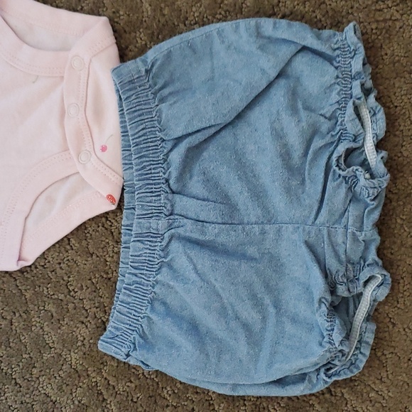 Baby Girls Carter's 3pc Chambray Top Bodysuit & Shorts Set Size 3 6 9 months NWT - Picture 6 of 6